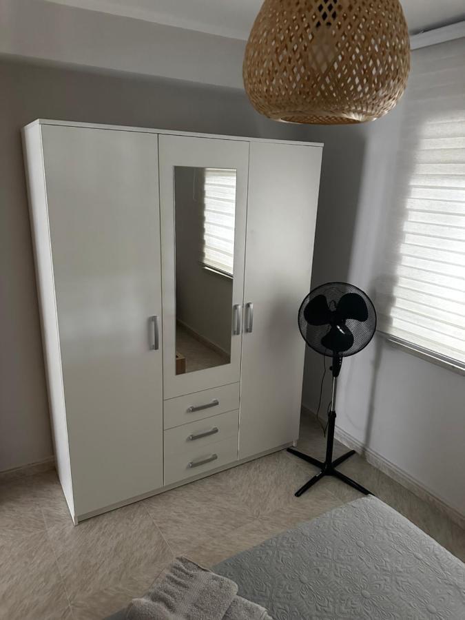 Apartament Sotest *