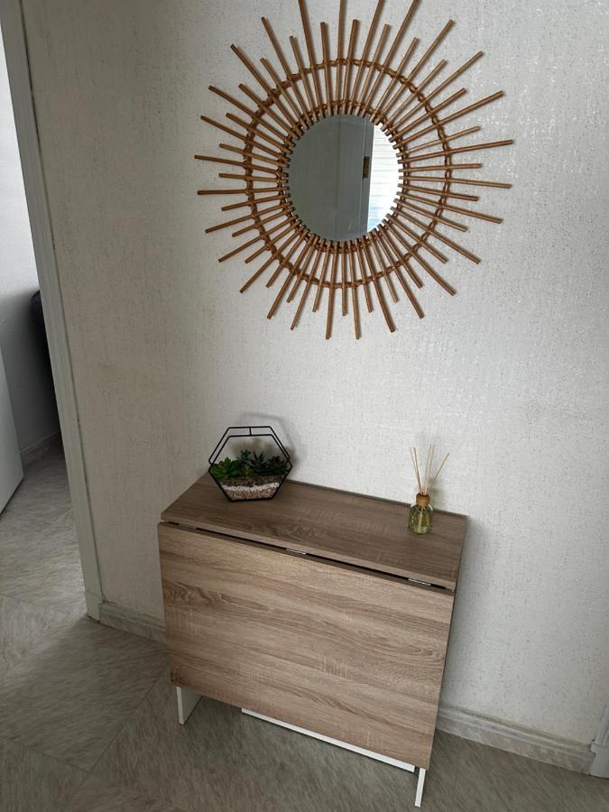 Apartament Sotest *